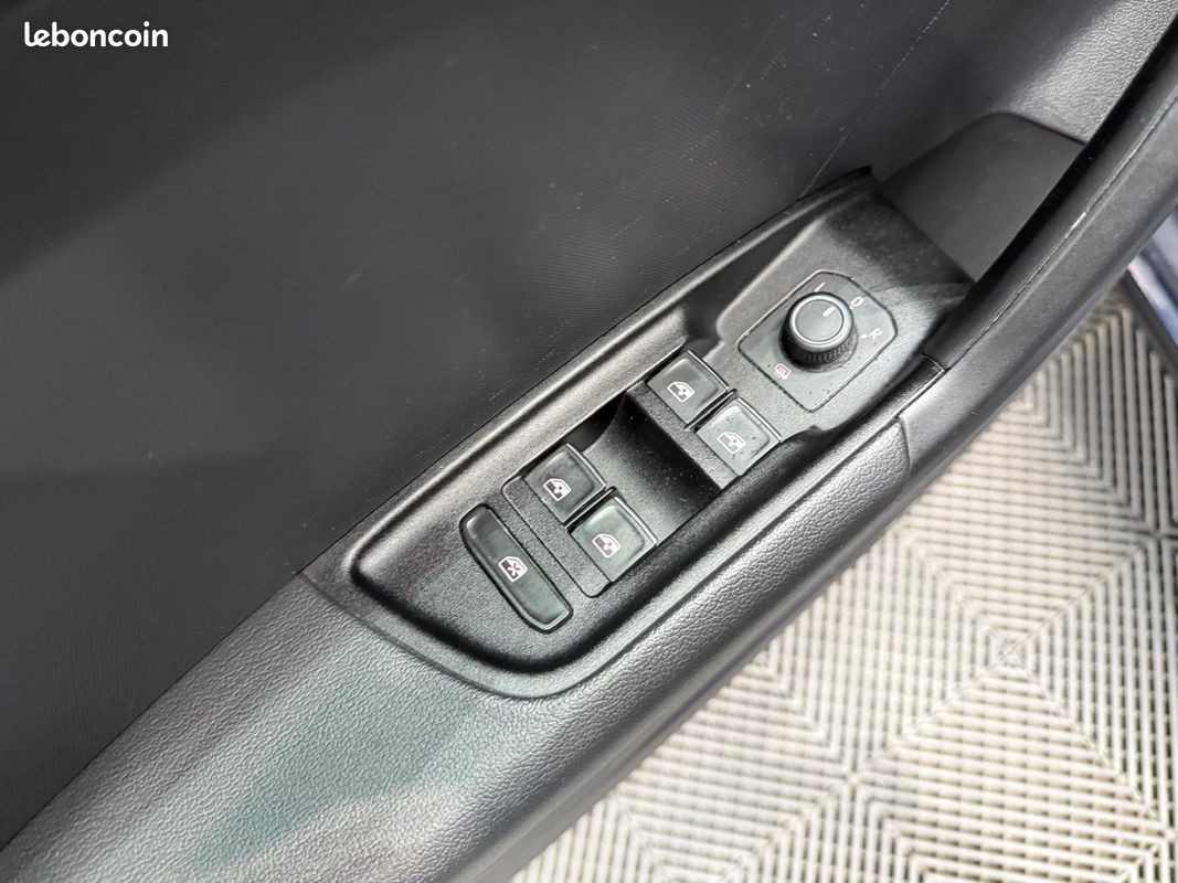 Audi A1 SPORTBACK 25 TFSI 95 CV CARPLAY - SIEGES CHAUFFANTS (image 21)