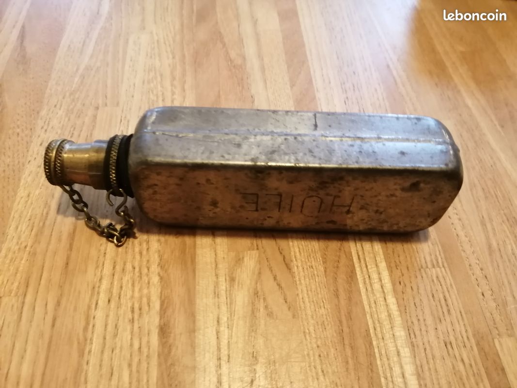 A VOIR, ANCIENNE burette à huile de l'armée, militaria, bon état EUR 7,00 - FR