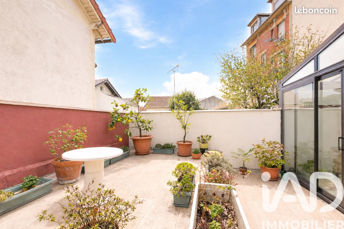 Maison 5 pièces 120 m² · à Nanterre · 120 m² · 565 000 €