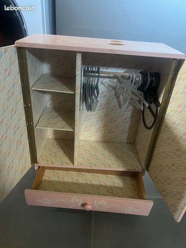 Armoire poupée (image 2)