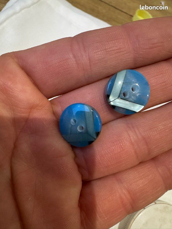 15 boutons bleus dégradés nacré vintage (image 1)