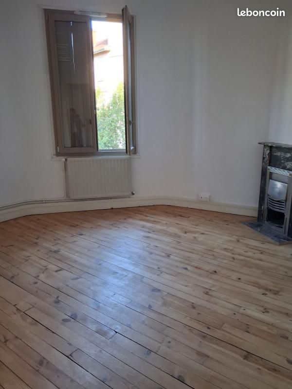 Appartement 3 pièces 54 m² · à Saint-Chamond · 54 m² · 383 €/mois