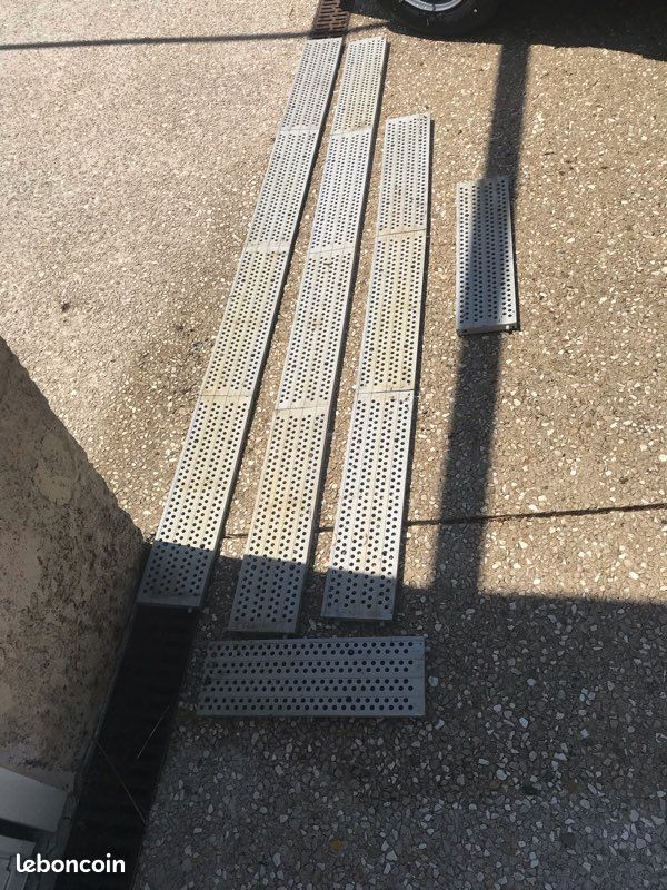 Grille de caniveau (image 1)