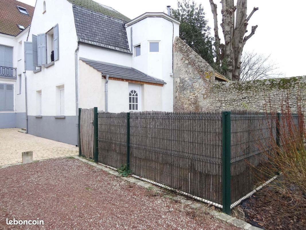 Appartement a louer etampes - 1 pièce(s) - 27 m2 - Surfyn