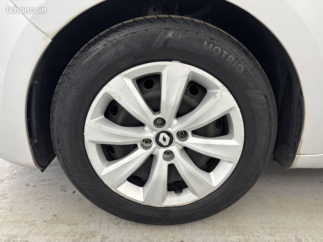 RENAULT Clio SCe 65 Authentic (image 19)