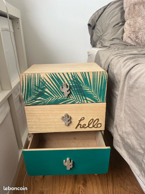 Petite commode/ table de chevet (image 7)