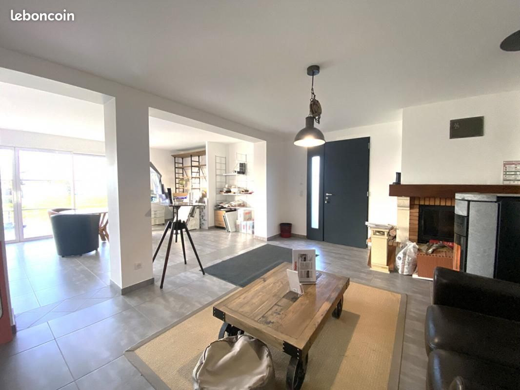 Maison 6 pièces 195 m² - Aiffres 79230 (image principale 5)