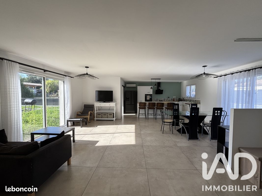 Maison 4 pièces 115 m² · à Salles · 115 m² · 1 530 €/mois
