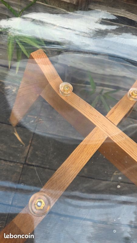 Chaise transparente (image 3)