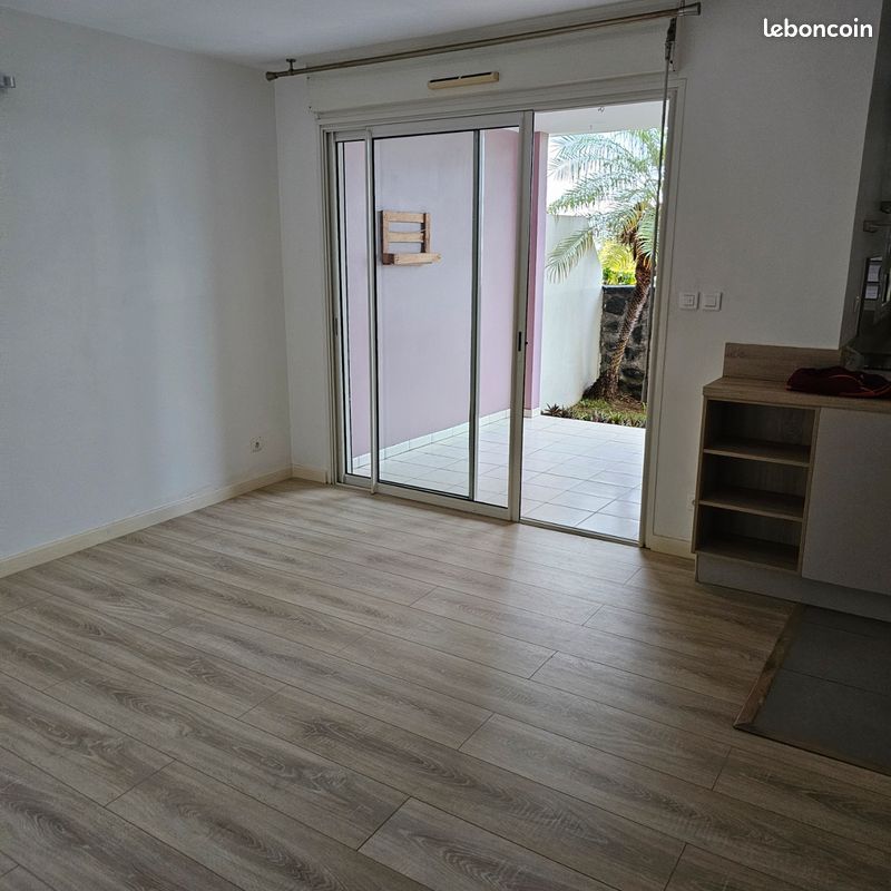 Appartement 3 pièces 57 m² · à Saint-Denis · 57 m² · 960 €