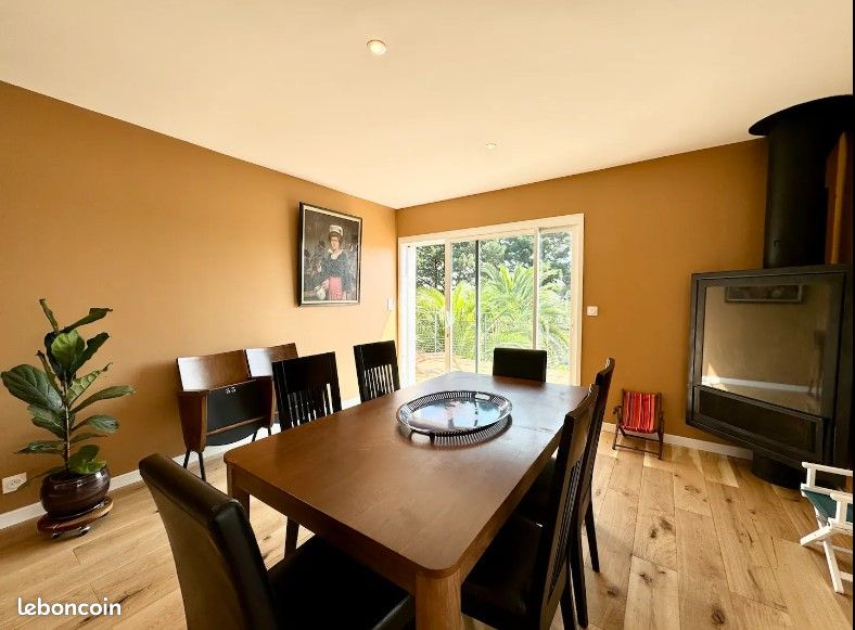 Appartement 3 pièces 99 m² · à Larmor-Plage · 99 m² · 1 500 €/mois