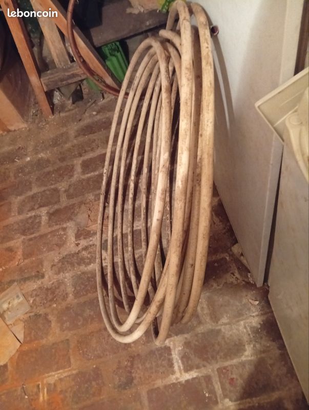Couronne de cuivre de plus de 10 mètres enrobé 16 mm carré (image 2)