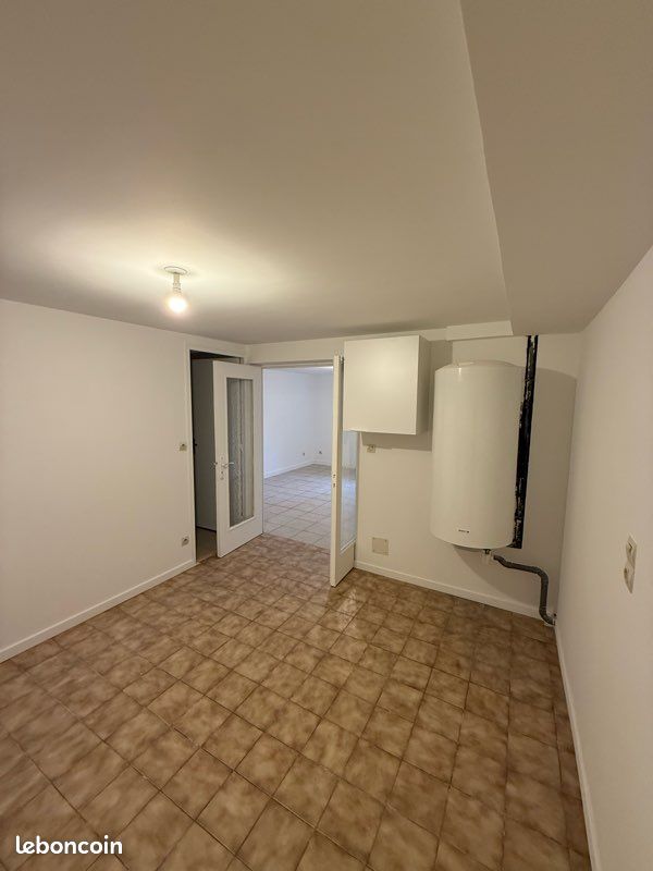 Appartement 1 pièce 38 m² · à Corbeil-Essonnes · 38 m² · 895 €/mois
