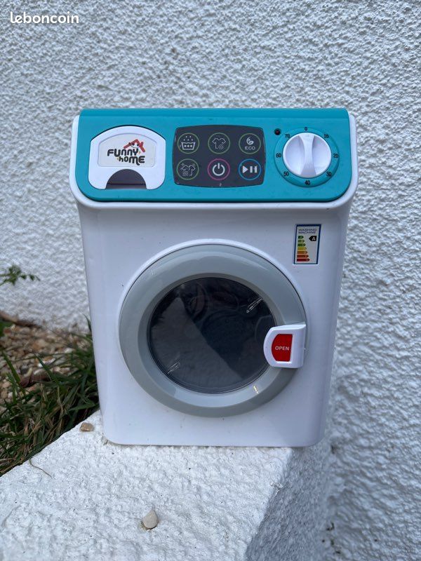 ColorBaby Machine à Laver Jouet – Électroménager PLAY Avec Lumières Et Sons – Jeu Imitatif Dès 3 Ans (Piles Incluses)