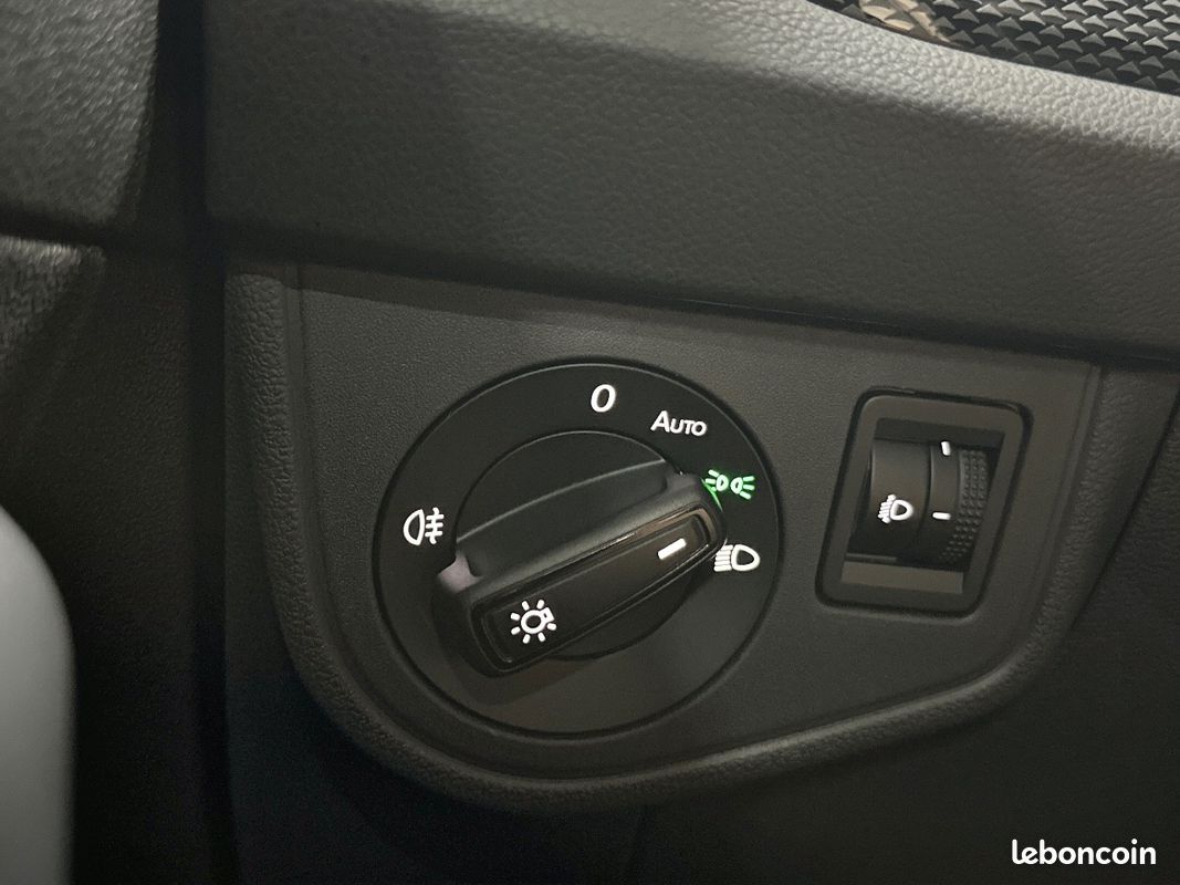 VOLKSWAGEN Taigo 1.0 TSI 116 DSG7 VW Edition (image 30)