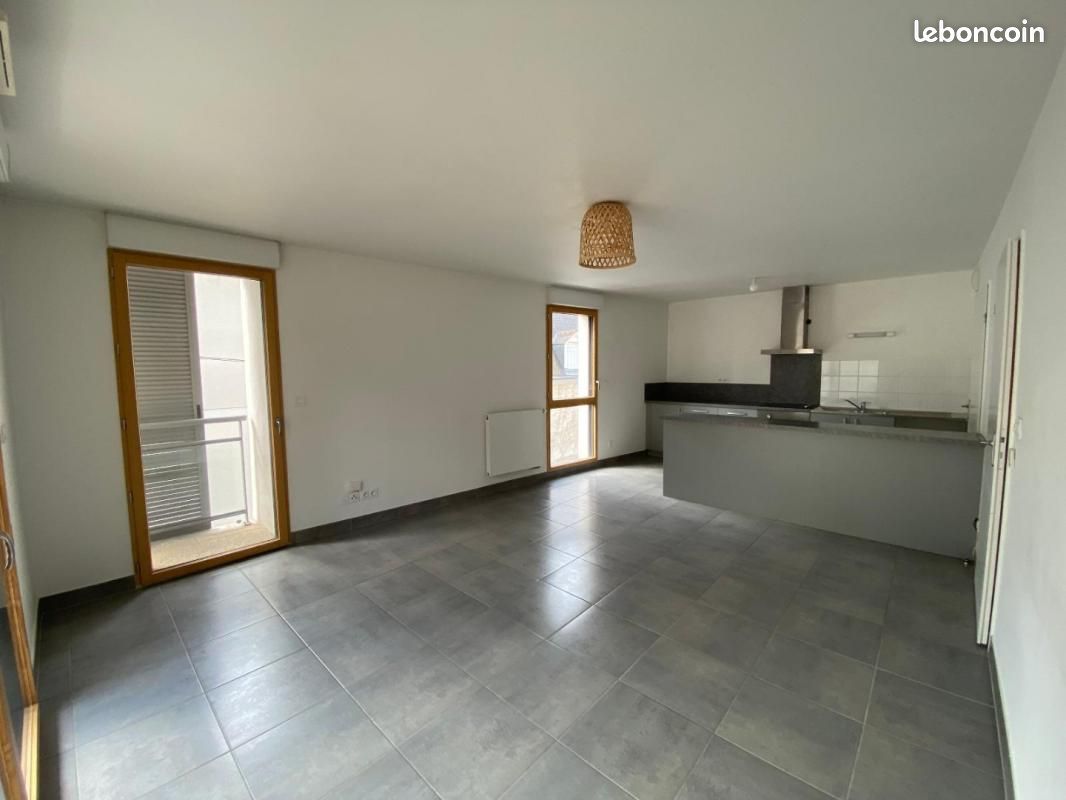 Appartement 4 pièces 88 m² · à Tours · 88 m² · 1 095 €/mois