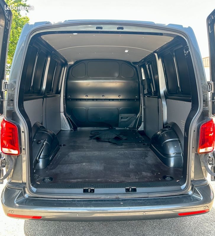 Volkswagen Transporter T6 L1 H1 2,0 TDI 150CV BVM6 GPS APPLE CARPLAY + BLUETOOTH + CAMERA AR (image 4)
