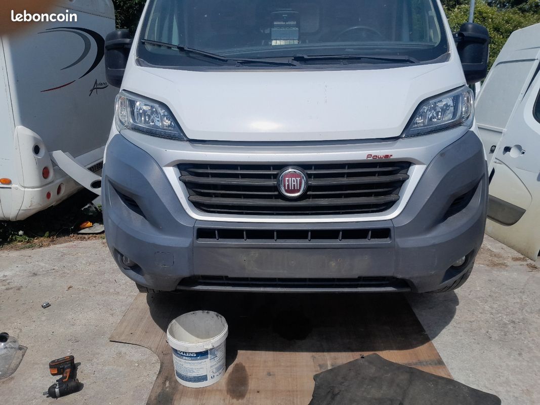 Face avant Fiat Ducato (image 1)