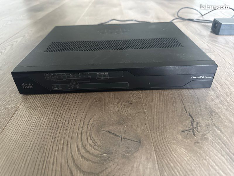 Firewall Cisco 800 series (image 1)
