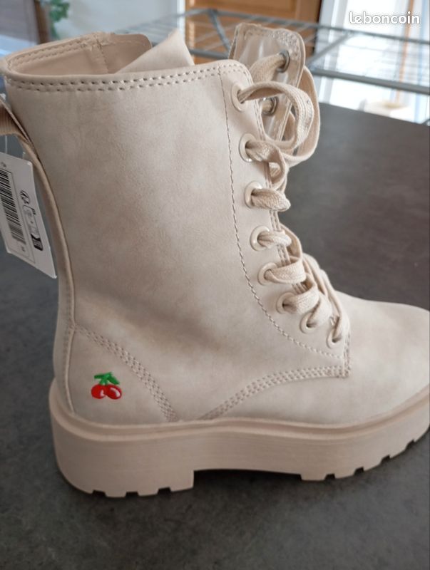 Boots LE TEMPS DES CERISES Beige taille 41 EU en Suede - 22785832