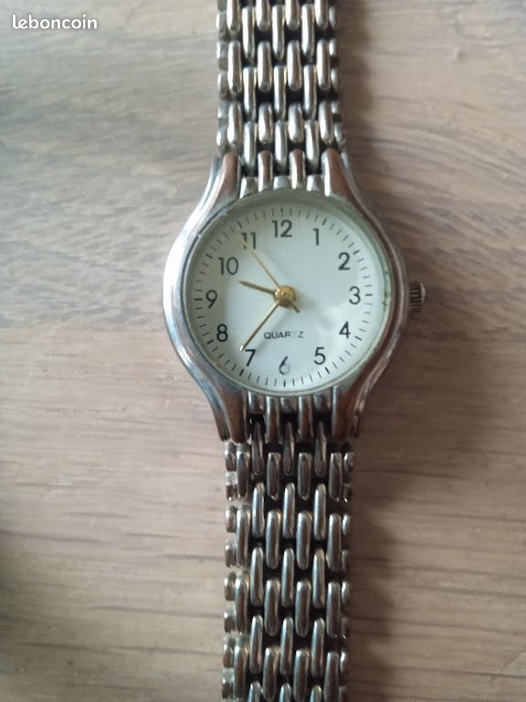 Lot De Montres Femme Quartz Vintage à Réparer Ou Pour Pièces – Référence F452