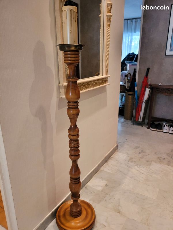 Lampe vintage en chêne massif espagnol (image 1)
