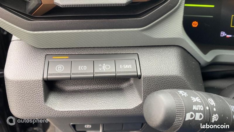 Dacia Duster 1.6 hybrid 140ch Extreme (image 28)