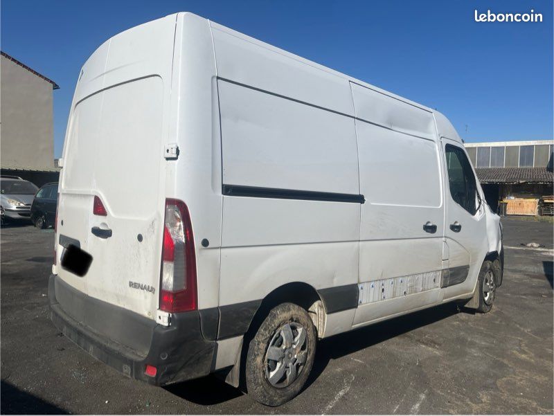 Renault master accidenté (image 2)