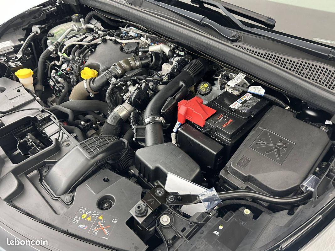 RENAULT Captur Blue dCi 115 EDC Intens (image 27)