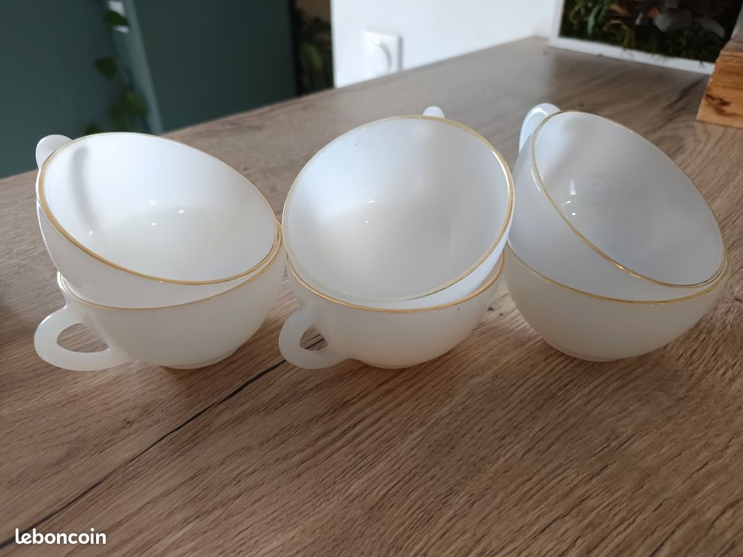 LOT DE 5 Tasses avec Soucoupes Arcopal - France blanc/crème EUR 15,00