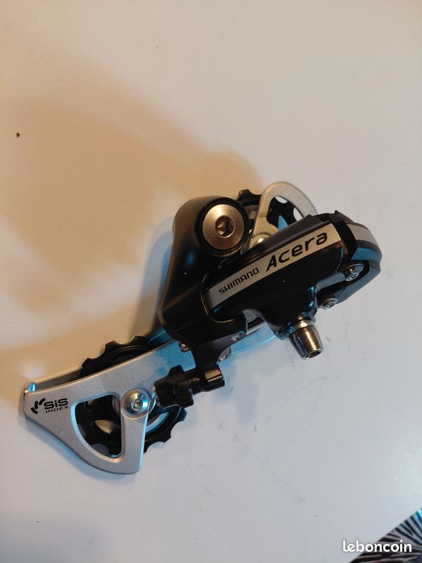 Dérailleur Arrière Shimano Acera RD-SC3000 – 9 Vitesses, Argenté, Pour VTT Ou Route, Pièce D'origine Fiable