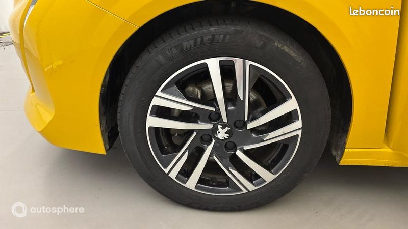 Peugeot 208 1.2 PureTech 100ch S&S Style EAT8 (image 20)