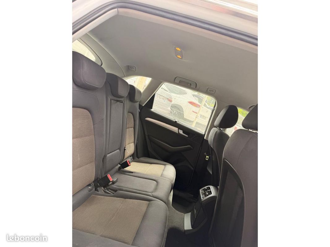 AUDI Q5 DEPOT VENTE Quattro 2.0 TFSI - 225 - BVA Tiptronic Ambiente (image 6)