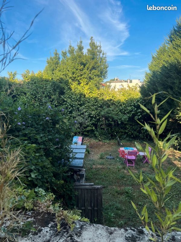 Maison 5 pièces 134 m² · à Sainte-Colombe · 134 m² · 325 000 €