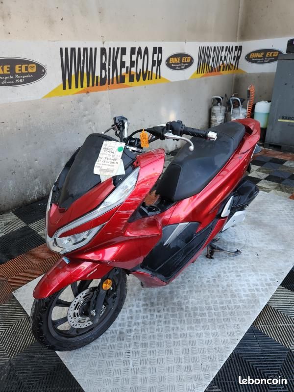 Honda 125 PCX RSV POUR GARAGE OU EXPORT (REF 61639) - Motos