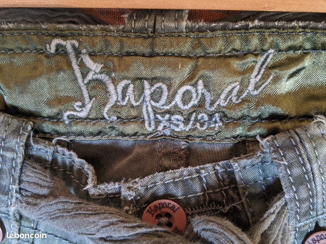 Pantalon Kaporal brodé quasi neuf (image 10)
