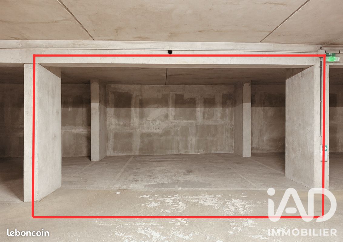 Parking 22 m² · à Paris · 22 m² · 21 900 €