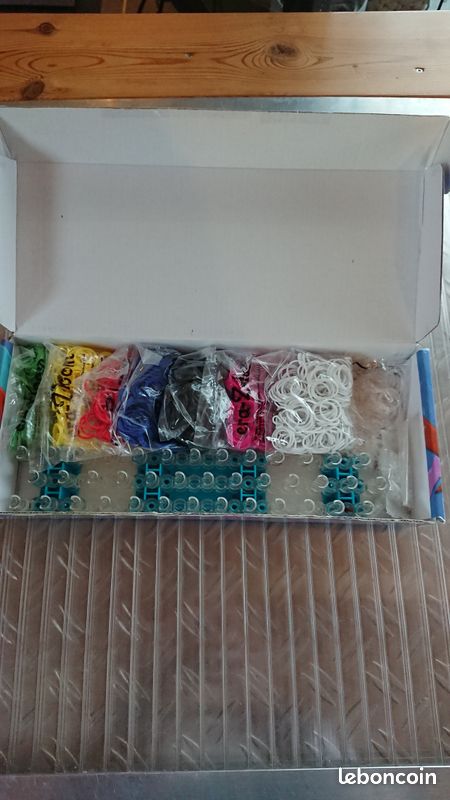 Rainbow loom (image 2)