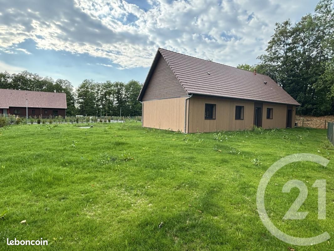Maison 4 pièces 95 m² · à Saint-Pierre-du-Val · 95 m² · 1 100 €/mois