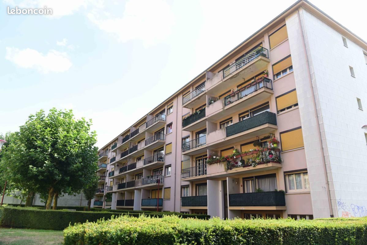 Appartement 4 pièces 82 m² · à Sedan · 82 m² · 577 €/mois
