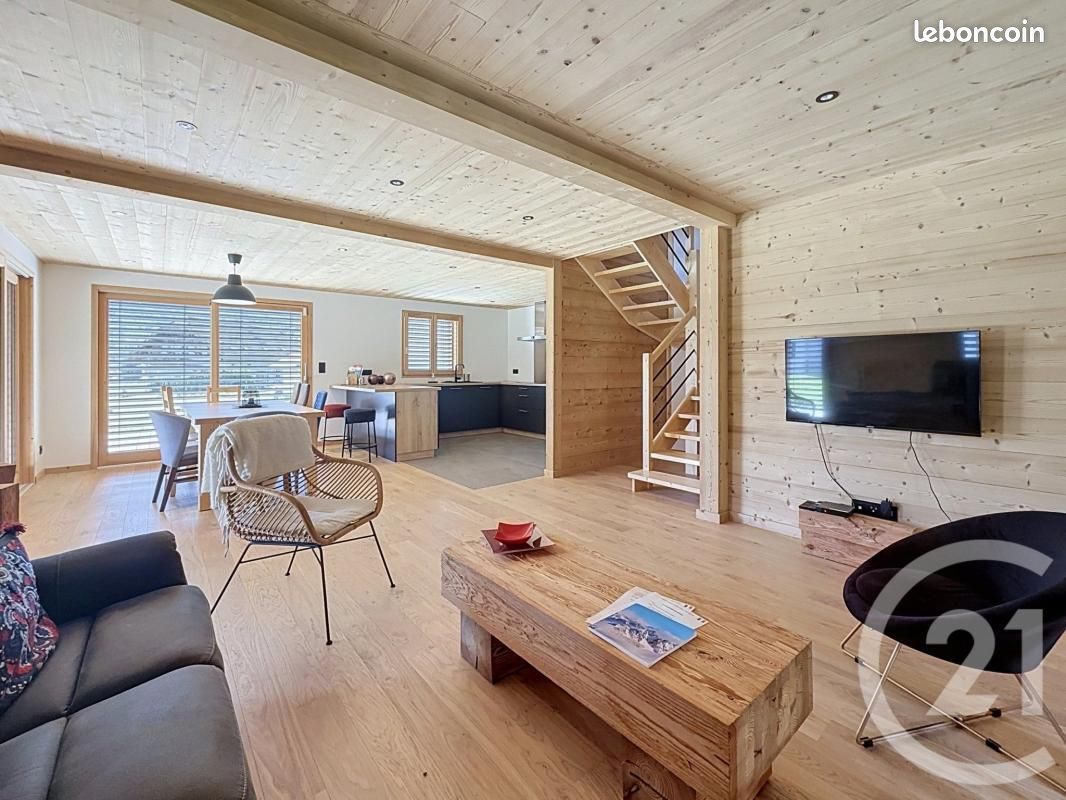 Maison 5 pièces 109 m² · à Taninges · 109 m² · 645 000 €