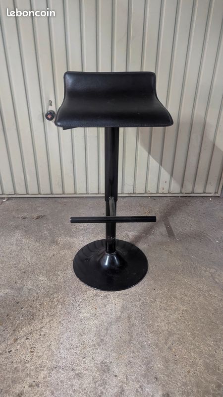 Chaise de bar (image 1)