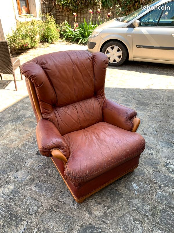 Fauteuil en cuir (image 1)