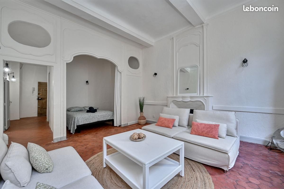 Appartement 1 pièce 48 m² · à Avignon · 48 m² · 550 €
