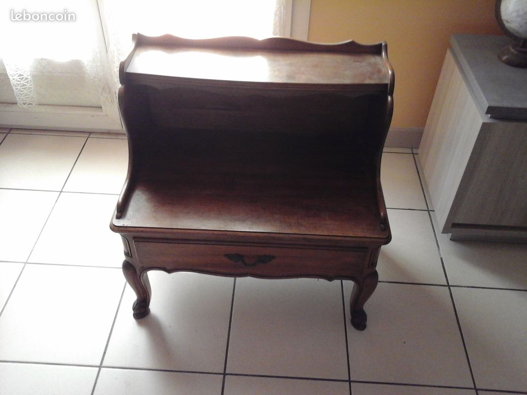 Table de nuit en bois (image 2)