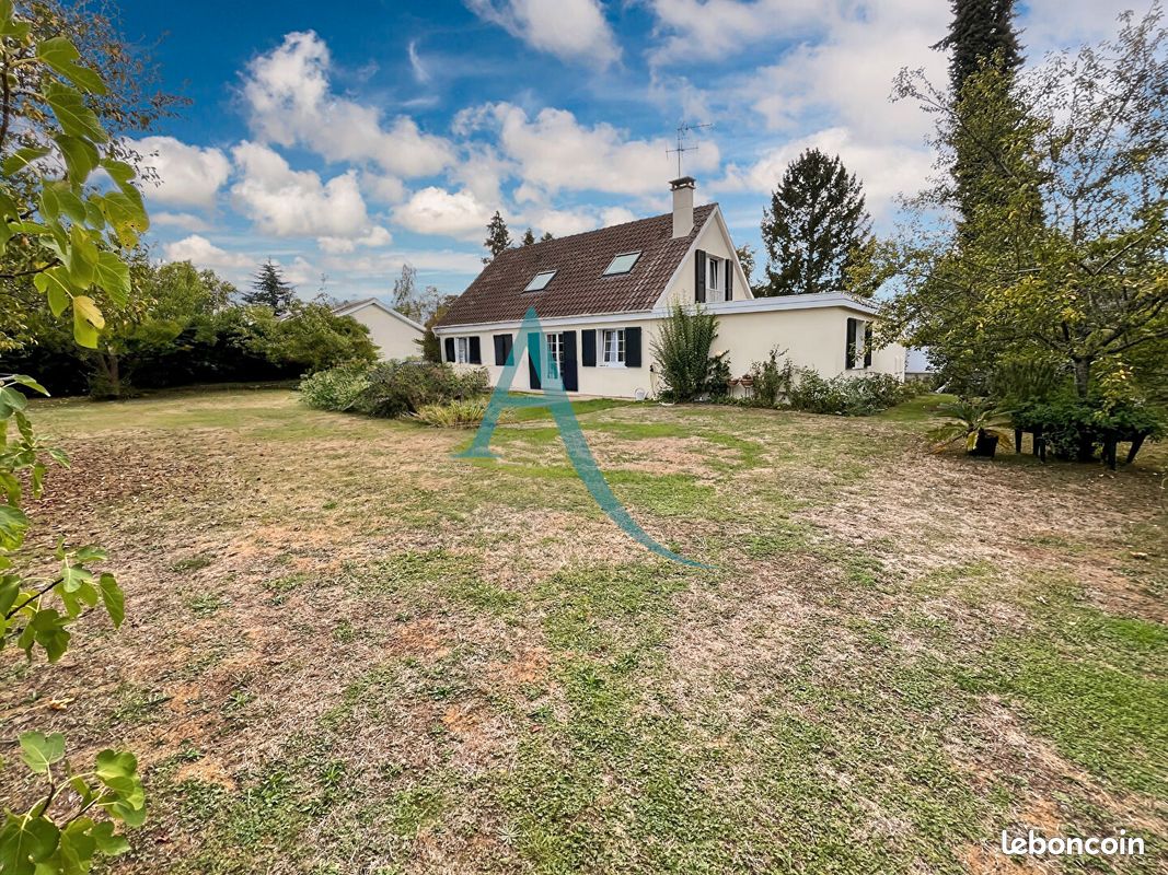 Maison 8 pièces 131 m² · à Mennecy · 131 m² · 399 000 €