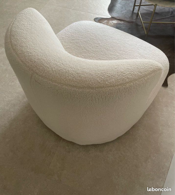 Fauteuil Neuf sous emballage - Ultra Chic Beige Modèle COSMO Top Qualité. Visible au Showroom proche de Strasbourg⁭‌⁫⁮⁪⁠⁪⁭⁬​‍‌​⁭‌ - Ameublement