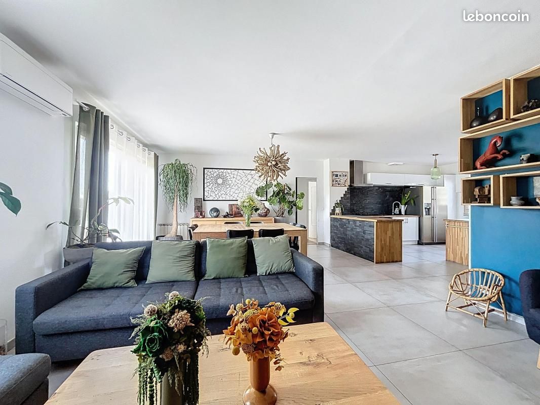 Maison 4 pièces 94 m² · à Dompierre-sur-Mer · 94 m² · 378 500 €