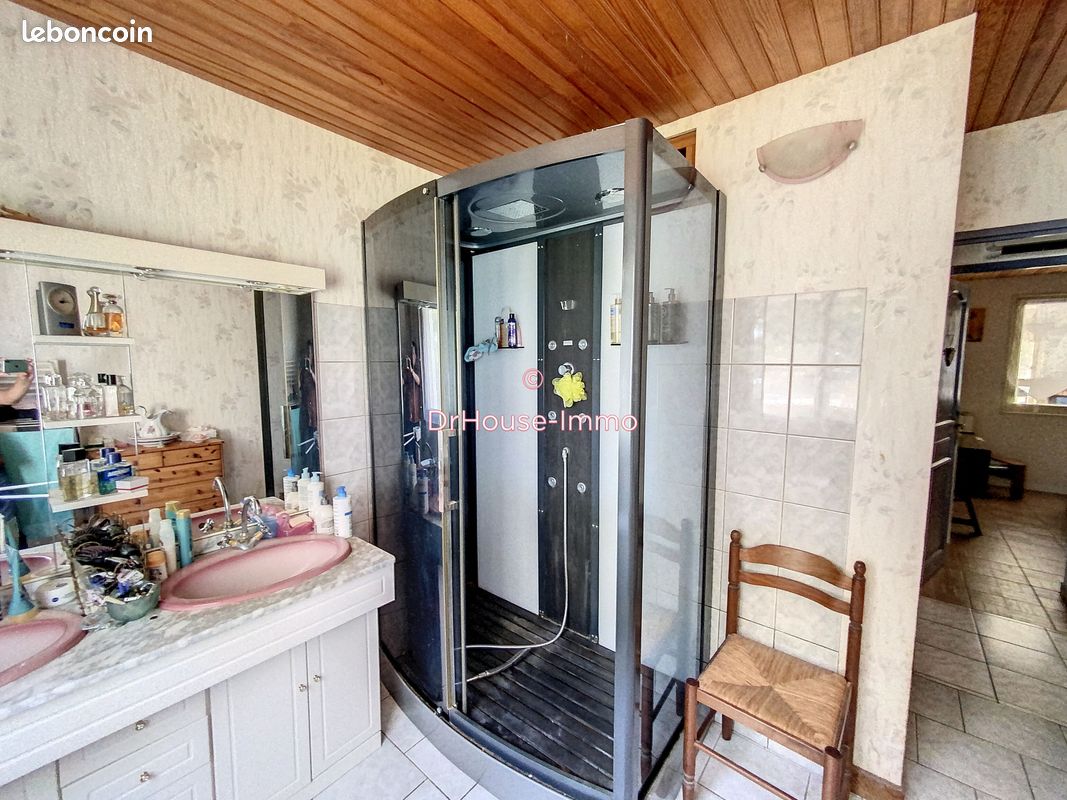 Pavillon 5 pièces 141 m² - Sers 16410 (image principale 8)