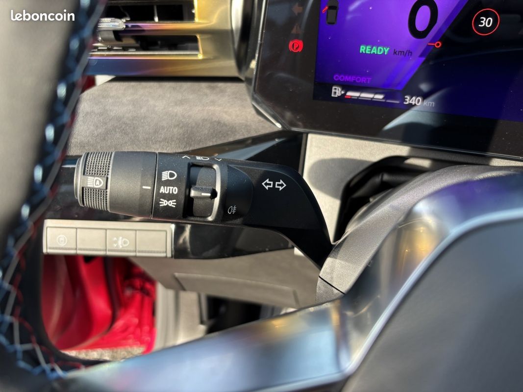 Renault Clio (6) esprit Alpine full hybrid E-Tech 160 ch (image 20)